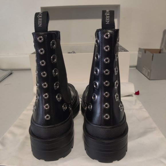 NiB Alexander McQueen Men\'s Leather Chelsea Grommet Boots Black Size 41E FLD225 main image 4